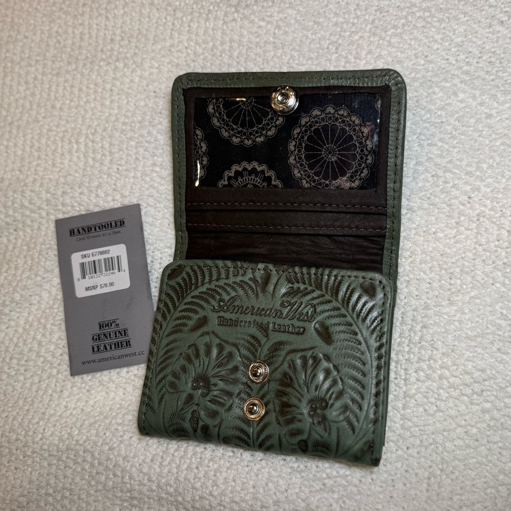 American West, Hand-Tooled Leather Wallet in Dark Green with Silver Concho - Picture 4 of 7